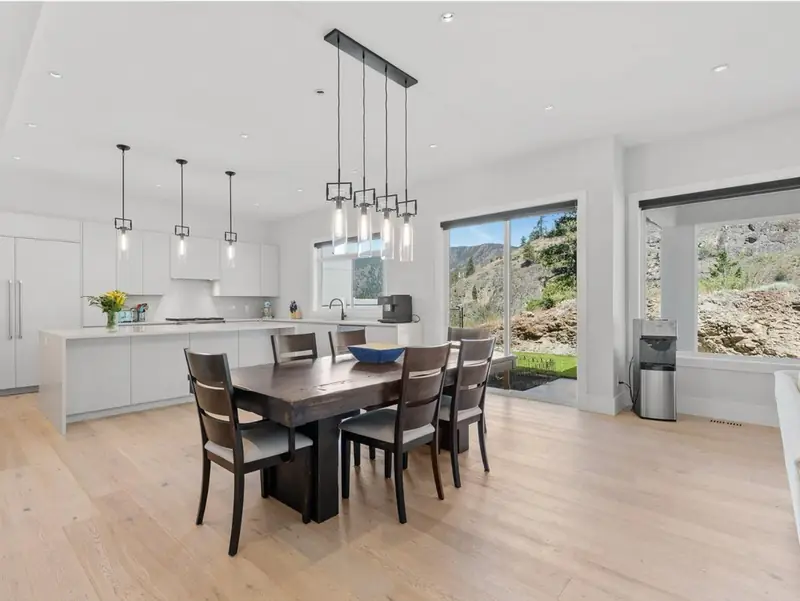 Completed kitchen with pendant lighting wired by Anzen Electric in Kelowna, BC